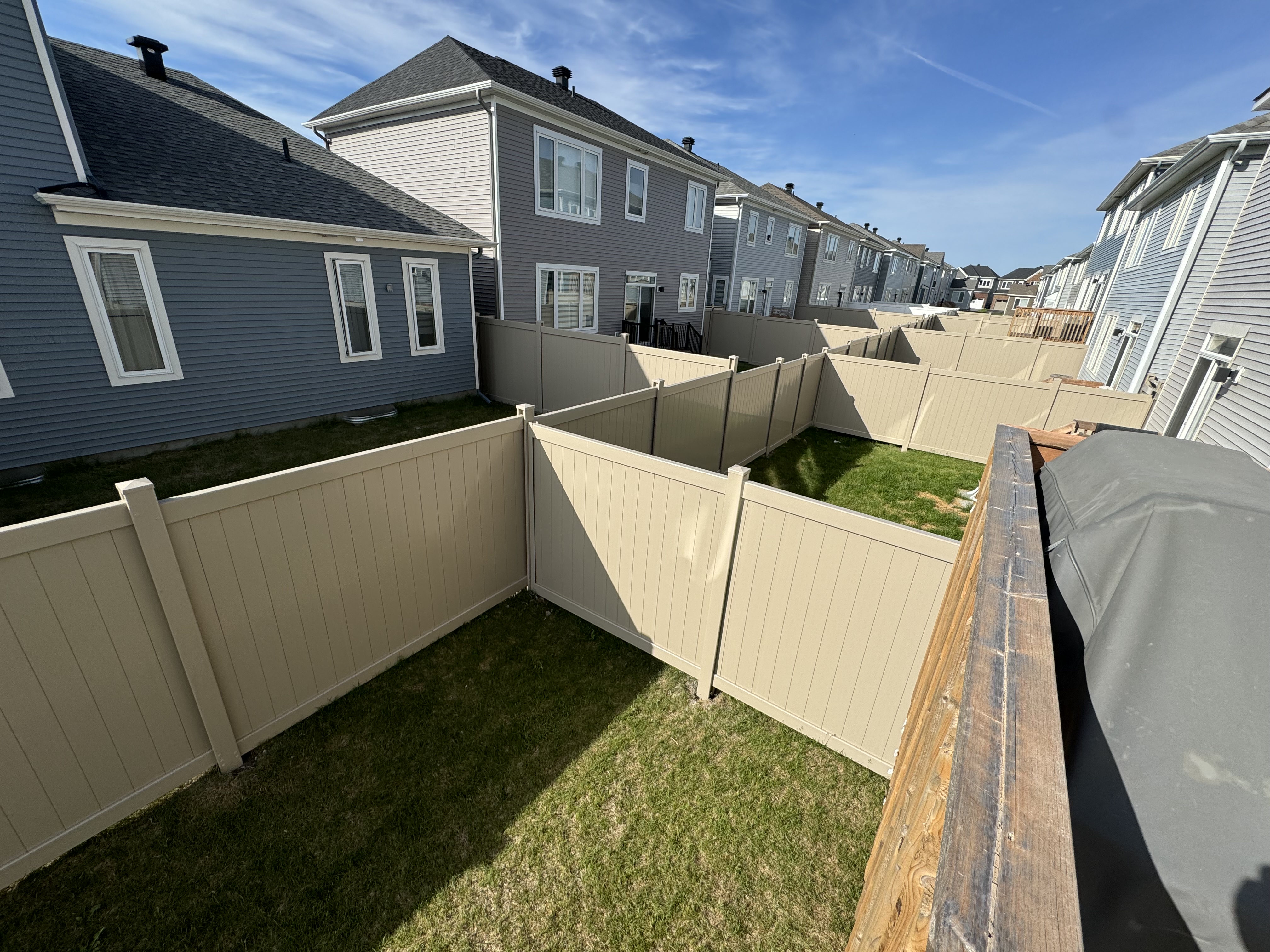 Fencing installation Ottawa